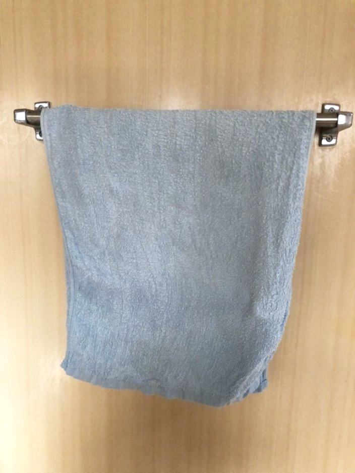 普通のタオルのかけ方 - hang a towel normally